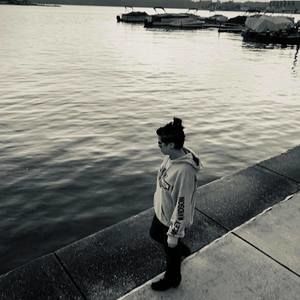 Meet your Posher, Jade